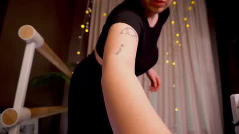 constant schedule Wednesday  Friday  Saturday  Sunday  The Rosemarie online show from February 8, 6:06 am