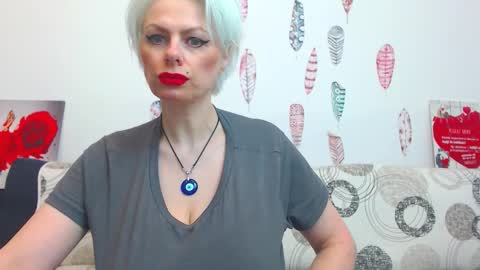 Goldie online show from February 17, 2:00 am