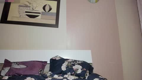 purebliss  online show from March 17, 8:35 pm