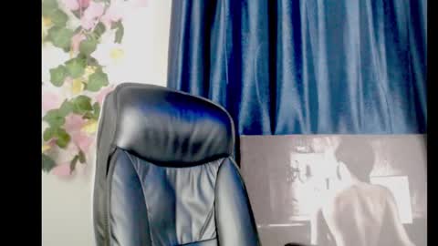 Stella online show from December 8, 5:50 am