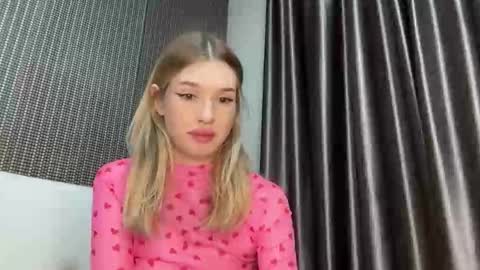 Lina online show from November 1, 9:08 pm