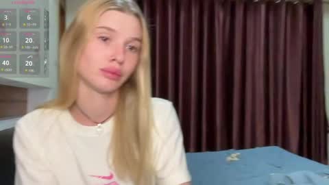 Lina online show from April 12, 12:52 pm