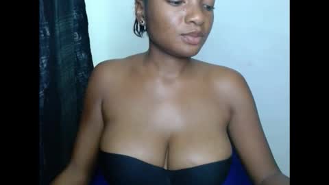 pussyxwetx online show from October 29, 9:17 pm