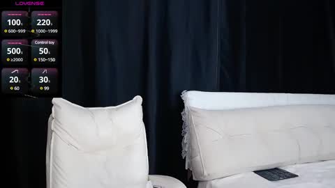 qianqian_ online show from January 6, 11:18 am