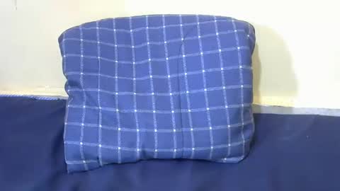 queen_berry1 online show from March 6, 6:08 am