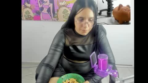 queen_findom1 online show from February 3, 6:40 am