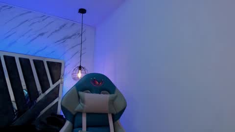   online show from September 24, 11:20 am