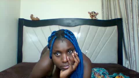 queen online show from December 22, 8:23 pm