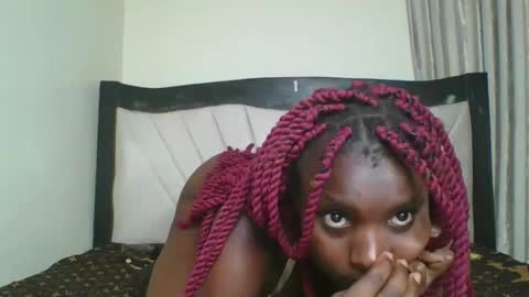 queen online show from March 16, 10:57 pm