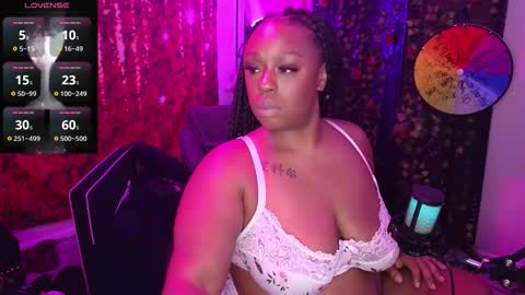 Queen Cherise Roze online show from November 13, 2:32 am