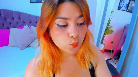 Queen online show from February 8, 7:05 pm