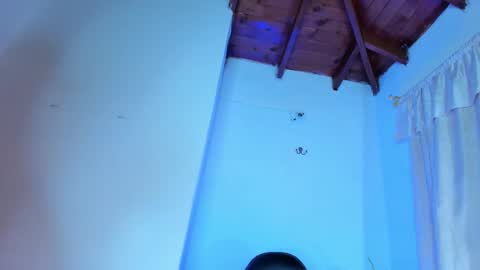 Queen online show from February 2, 6:40 pm