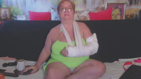 QueenPammy online show from March 6, 7:03 am