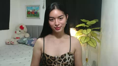 QueenPinay69 online show from October 7, 2:43 pm