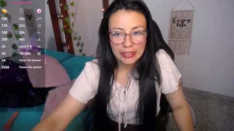 queenrose94 online show from February 26, 4:17 pm