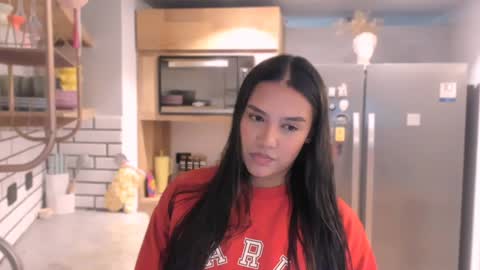 Val  -  online show from January 4, 1:42 am