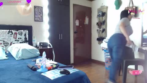 Rachel online show from February 14, 1:02 am