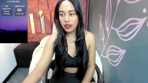 Rachel Jonees online show from October 23, 12:00 pm