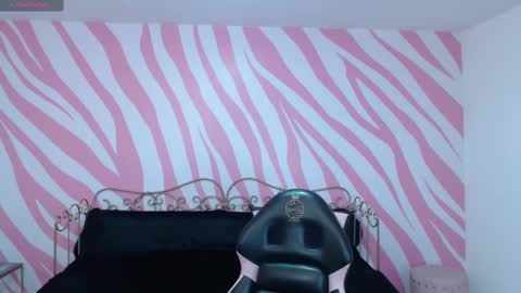 Rachel online show from February 20, 8:14 pm