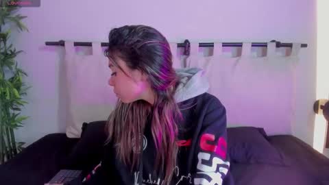 Rachell online show from March 12, 4:59 am