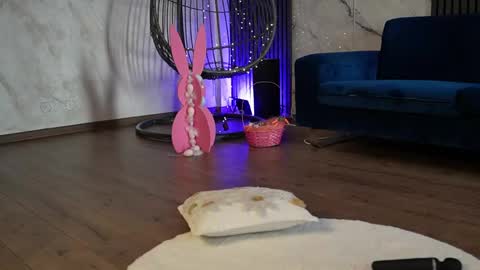 Ann online show from April 15, 4:24 am