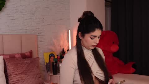 RachelSwaan online show from February 5, 4:37 am