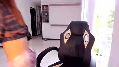 Jennyindependent model . online show from February 15, 3:44 pm