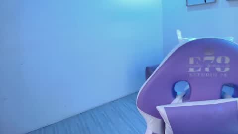 Rainy  online show from June 9, 11:31 am