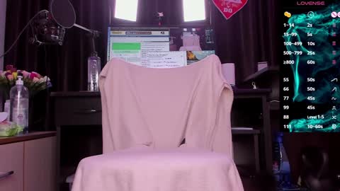 Laura online show from January 13, 2:39 am