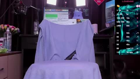 Laura online show from March 2, 3:34 am