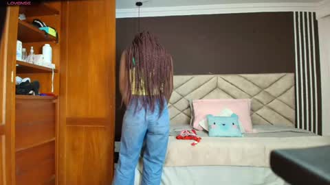 Raquel online show from February 14, 11:42 am