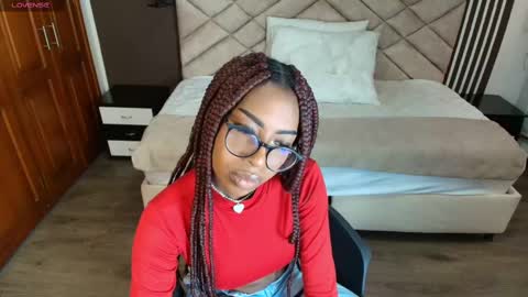 Raquel online show from February 11, 1:09 pm