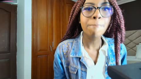 Raquel online show from January 28, 11:38 am