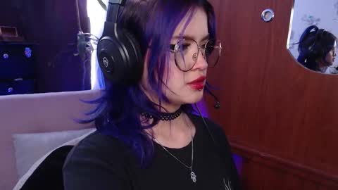 raventh_ online show from October 9, 2:43 pm