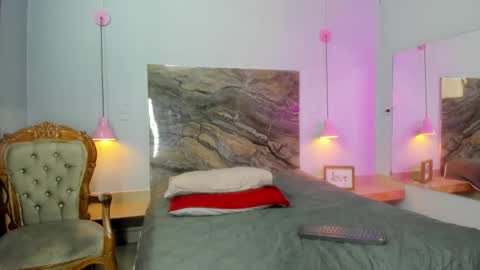 rebeca_2 online show from November 27, 11:46 am