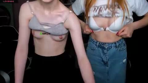rebecca_smile_ online show from June 10, 1:32 pm
