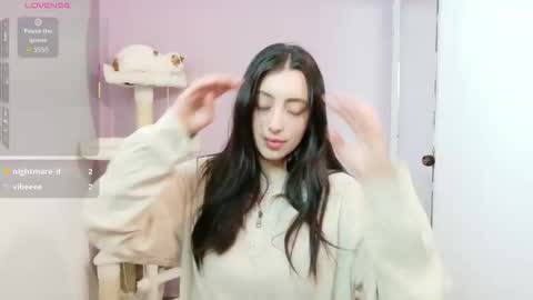 rebeccawhite_meow online show from February 11, 11:28 pm