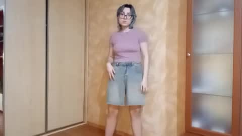 Zoe online show from February 8, 3:05 pm