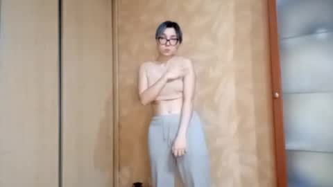 Zoe online show from February 3, 2:11 pm