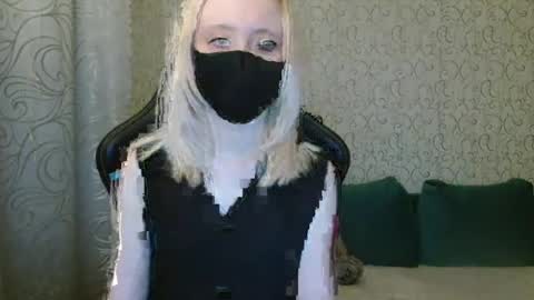 RebesaOlset online show from December 29, 4:19 pm