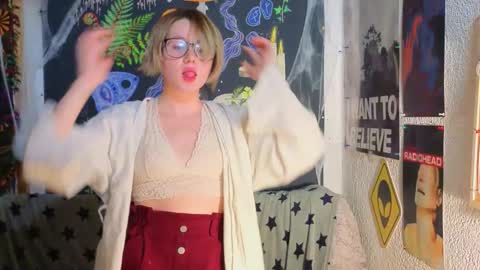 Lara online show from December 21, 9:52 pm