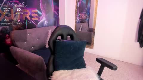 RED  Schedule 1500 - 2100 gtm-5 online show from March 6, 9:32 pm