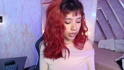 red_pandaa online show from February 12, 3:41 am