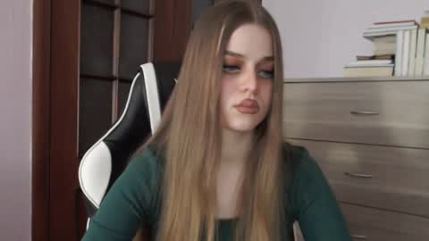 Lily online show from February 26, 2:43 am