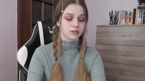 Lily online show from January 26, 3:38 am