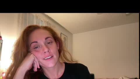 Redheaded Fox online show from April 8, 10:01 pm