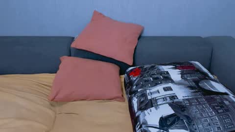 redheadhottiee online show from October 2, 7:46 am