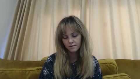 RedJessica online show from October 10, 9:03 am