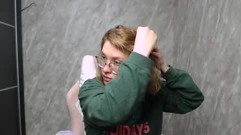 Regina online show from February 24, 2:59 am