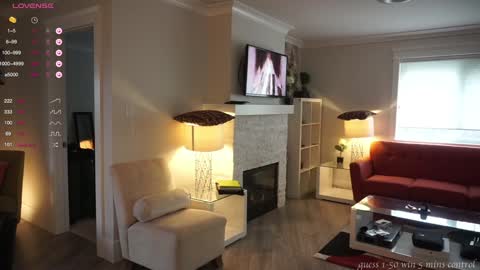 Remi online show from December 9, 6:25 pm